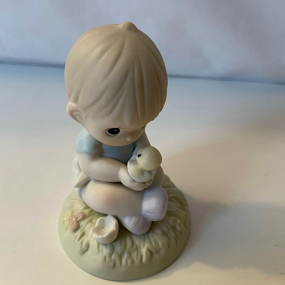 Precious Moments I believe In Miracles